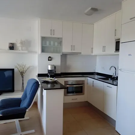Primera Linea De Playa Urbanizacion La Dorada Апартаменты *